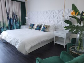 舒适客房 | 遮光窗帘、隔音、免费 WiFi