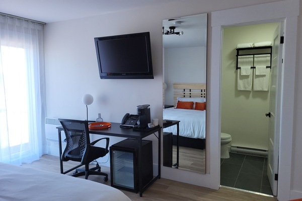 Chambre Orange | Blendingsgardiner, lydisolert og wi-fi (inkludert)
