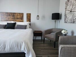 遮光窗帘、隔音、免费 WiFi