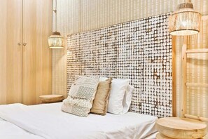 2 bedrooms, WiFi, bed sheets