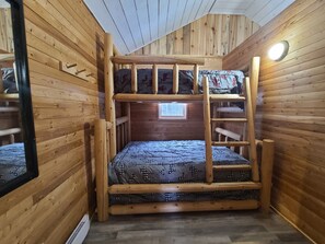 2 bedrooms, bed sheets