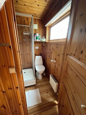 Douche, savon, shampoing, papier toilette