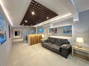 Reception - Hotel Amoek (Cartagena)