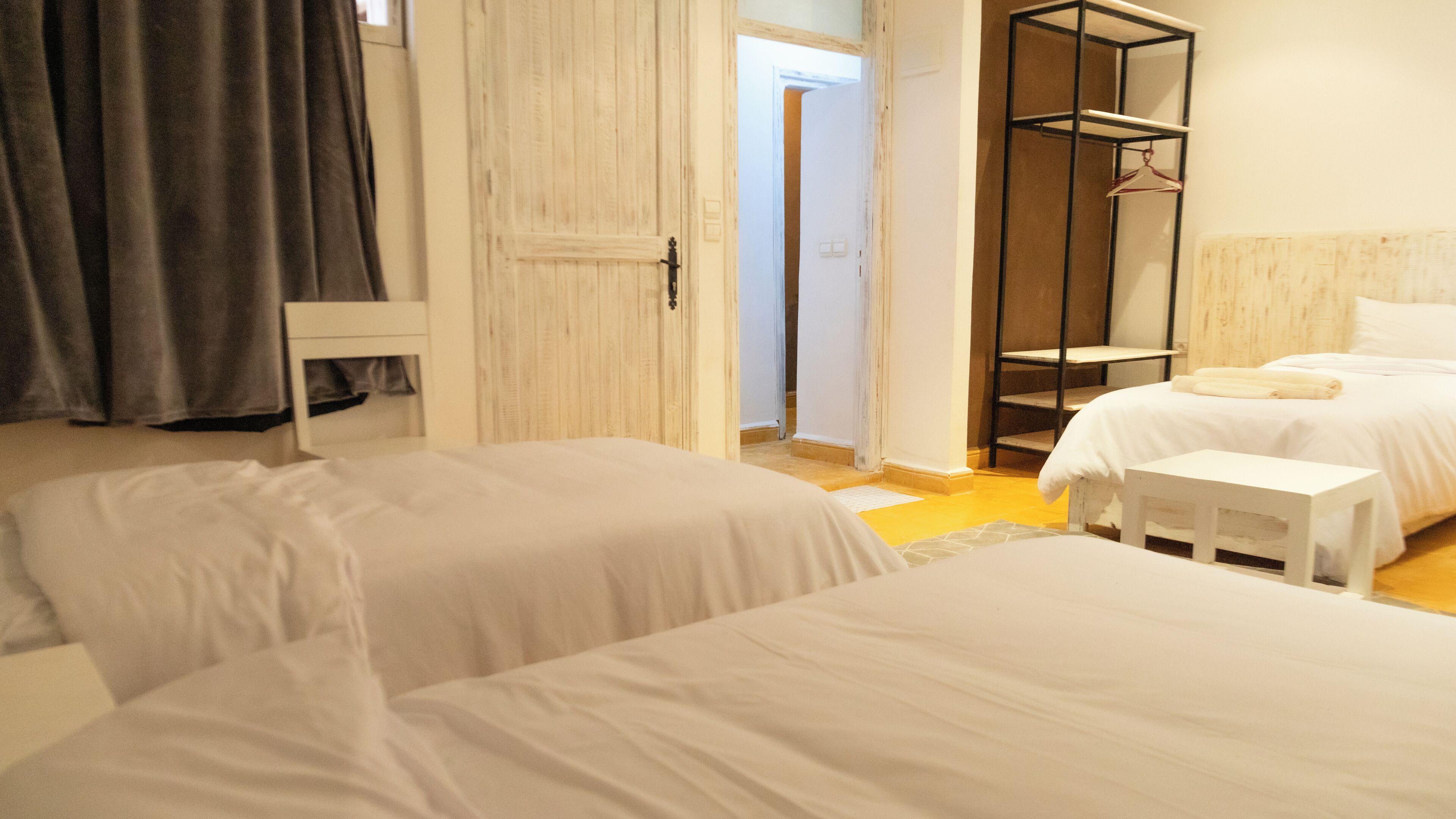 Chambre Quadruple | Wi-Fi gratuit