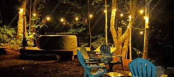 Cozy Camper in Charming Whittier with Heat & AC