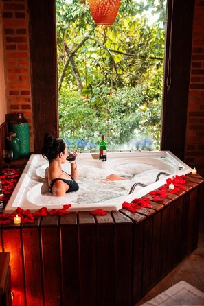 Honeymoon kamer, 1 tweepersoonsbed | Uitzicht op het meer