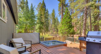 Mountain Treasure: 2 BR, 2 BA Cabin / Bungalow in Tahoma, Sleeps 6
