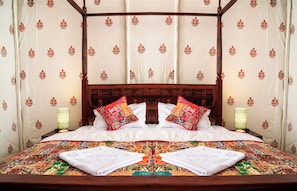 Classic Tent - Shivam Resort - A Luxury Desert Camping (Jaisalmer)