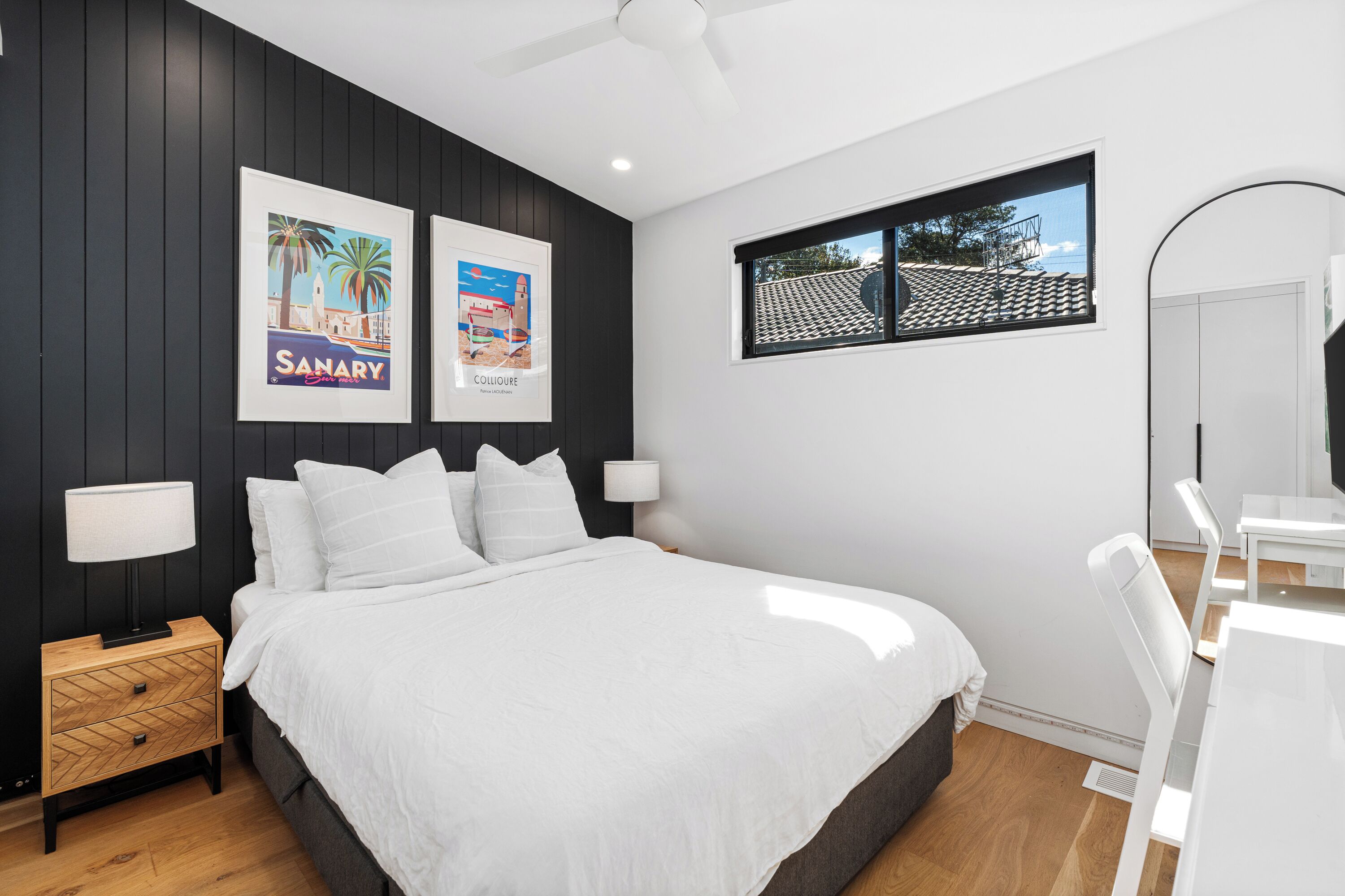 2 bedrooms, desk, iron/ironing board, travel cot