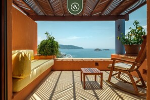 House | 4 bedrooms, Internet - Punta Ixtapa PH6 in Guerrero (Ixtapa)