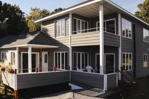 Upper Flat @ Steeple Hill Flats, Bayfield