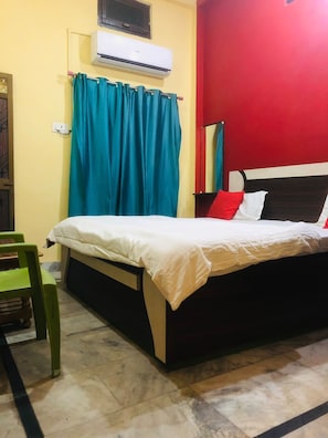 Room - Maa Vaishno Palace (Faizabad)