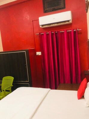 Room - Maa Vaishno Palace (Faizabad)
