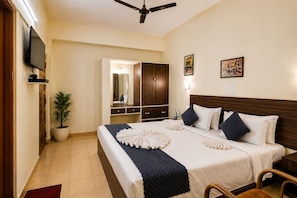 Unclassified image, 4 of 44, button - Holiday Beach Resort (Candolim)