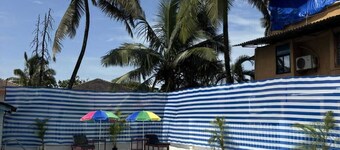 Holiday Beach Resort
