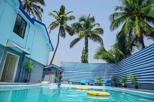Exterior - Holiday Beach Resort (Candolim)