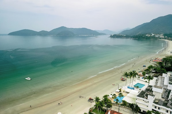 Beach nearby - VELINN Pousada Ubatuba Tropical (Ubatuba)