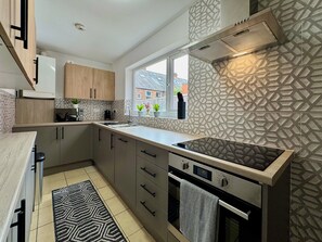 Electric kettle - Radford House (Nottingham)