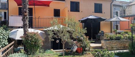 Enceinte de lâhĂ©bergement