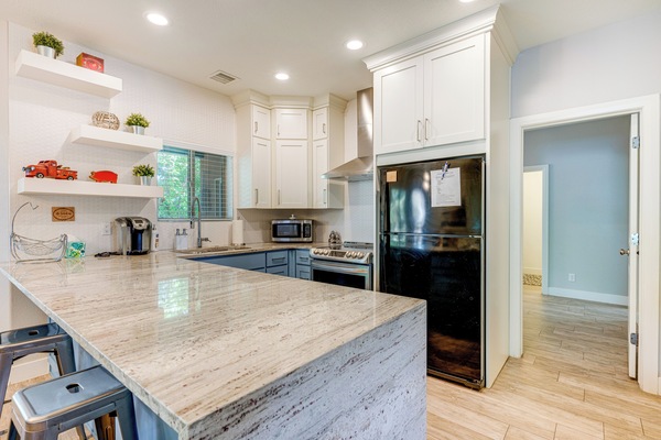 House (3 Bedrooms) | Interior