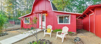 Grants Pass Cottage ~ 8 Mi to Rogue River!