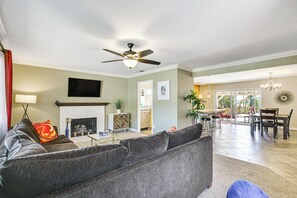 House (3 Bedrooms) | Interior - Poway Retreat w/ Stunning Sunset & Mountain Views! (Poway)