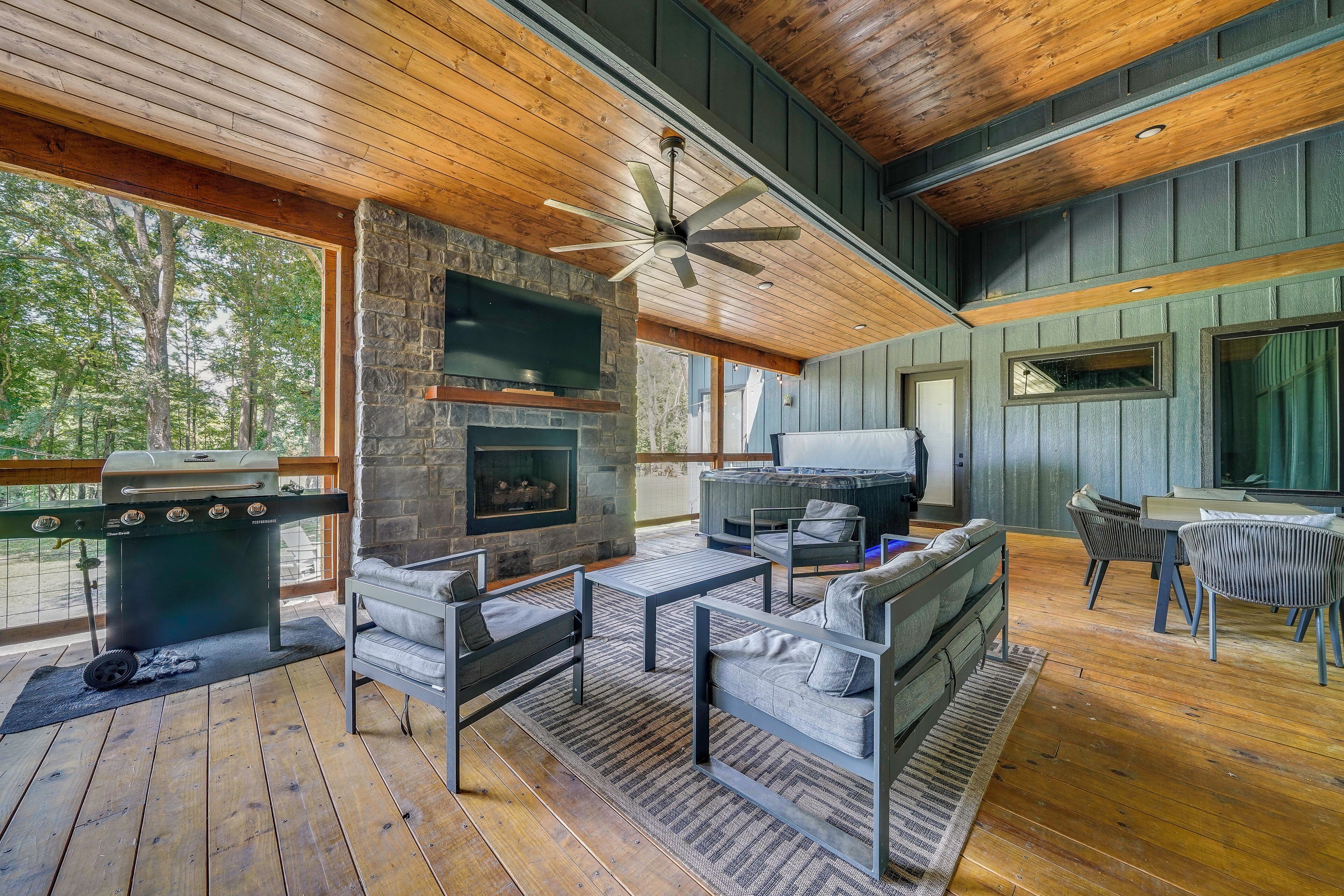 House (4 Bedrooms) | Interior