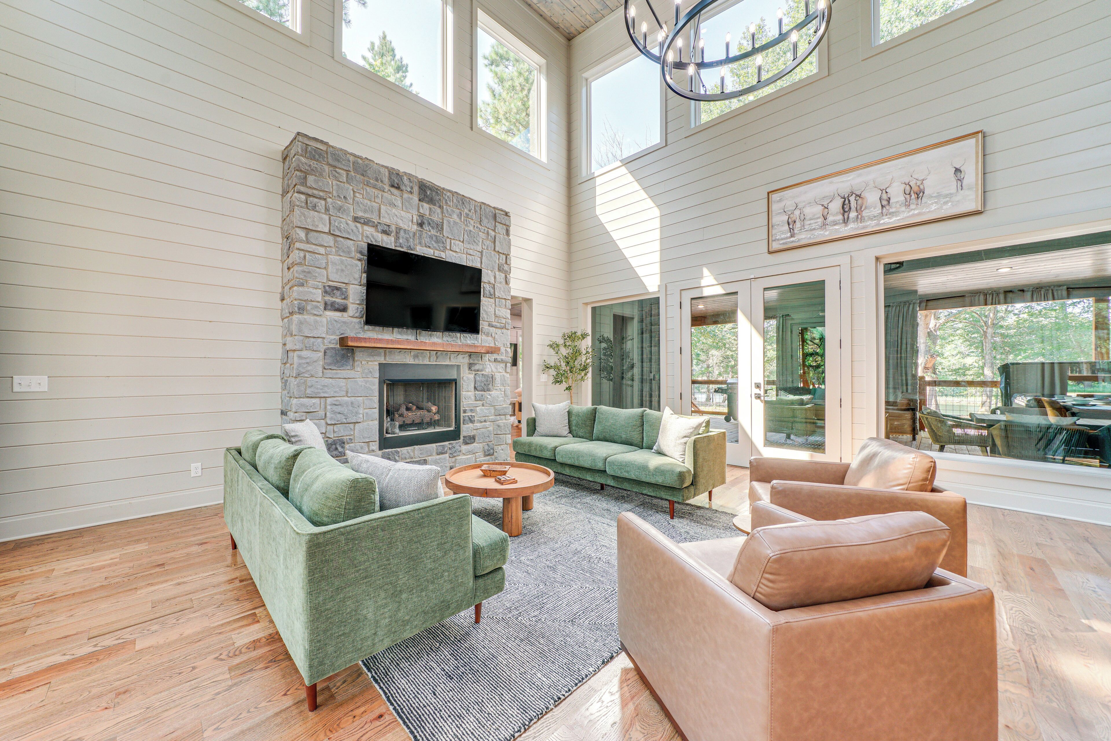 House (4 Bedrooms) | Interior