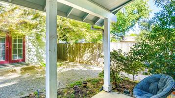 Apartment (0 Bedroom) | Interior