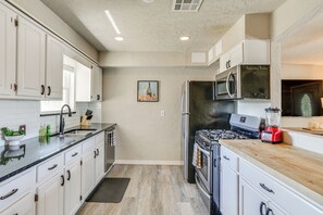 House (4 Bedrooms) | Interior - 4 Mi to Museum of the Great Plains: Lawton Home! (Lawton)