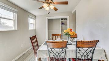 House (4 Bedrooms) | Interior