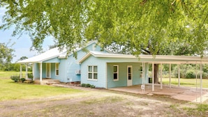 House (3 Bedrooms) | Interior - Near Talimena State Park: Quiet Talihina Getaway (Talihina)