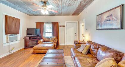 Near Talimena State Park: Quiet Talihina Getaway