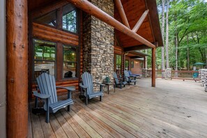 Terrace/patio - 5BR Luxury Cabin w/ Game Room & Theater + Play Set + Firewood Provided (Broken Bow)