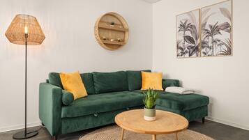 Smart TV, video games