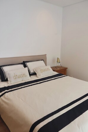 2 Schlafzimmer, Bügeleisen/Bügelbrett, WLAN, Bettwäsche