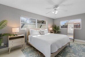 3 chambres, bureau, Wi-Fi gratuit, draps fournis