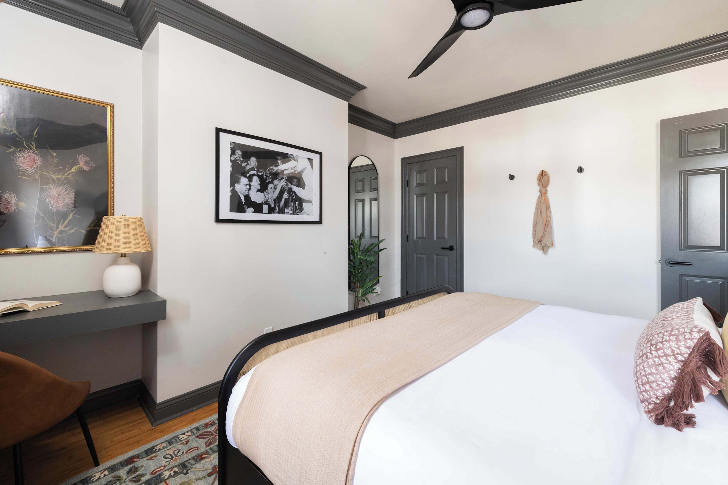 8 bedrooms, desk, iron/ironing board, travel crib