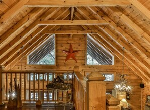 Interior - Rushing Rapids at IttaBena Lodge, hot tub, 4/3.5 waterfronting trout paradise (Ellijay)