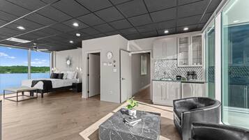 House, Multiple Beds (The Glass Mansion w/Optional Boat Ren) | 5 bedrooms, individually decorated, individually furnished, free WiFi