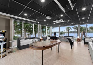 House, Multiple Beds (The Glass Mansion w/Optional Boat Ren) | Games room