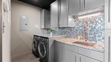 House, Multiple Beds (The Glass Mansion w/Optional Boat Ren) | Interior