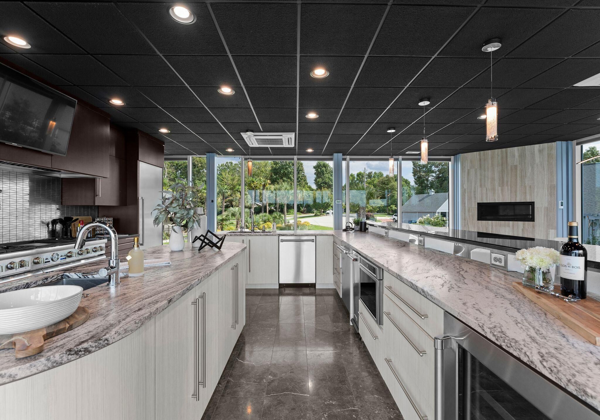 House, Berbilang Katil (The Glass Mansion w/Optional Boat Ren) | Dapur peribadi