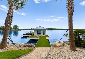 Property grounds - The Glass Mansion W/optional Boat Rental (Terrell)