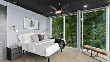 House, Berbilang Katil (The Glass Mansion w/Optional Boat Ren) | 5 bilik tidur, dihias secara berasingan