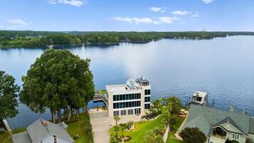 House, Multiple Beds (The Glass Mansion w/Optional Boat Ren) | Exterior