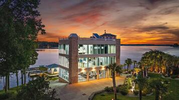 House, Multiple Beds (The Glass Mansion w/Optional Boat Ren) | Exterior