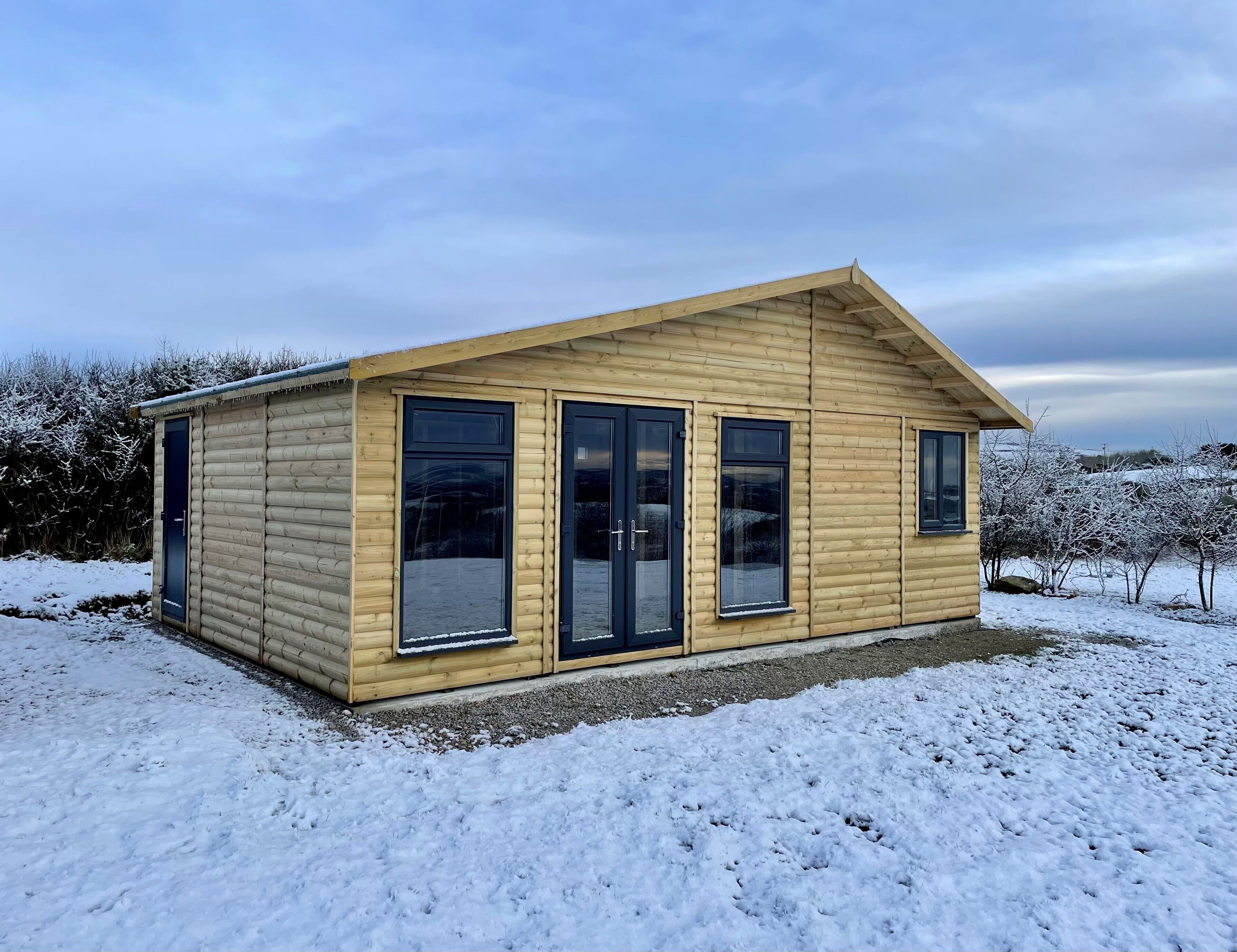 المنشأة من الخارج