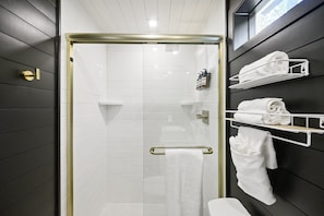 Hair dryer - Believe in Miracles Luxury Couples Cabin with Rooftop Deck in Hochatown OK (Broken Bow)