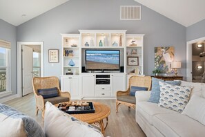 House, 3 Bedrooms | Living area | Smart TV, streaming services - Crystal Villa 3 Bedroom Home by RedAwning (Port Bolivar)